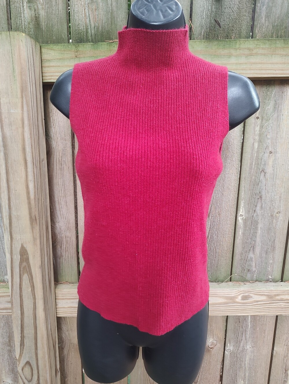 🏵️ Ann Taylor VTG 100% Cashmere Red Mock Neck Luxurious Sleeveless Sweater